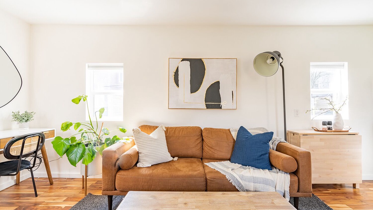 Photo of Livingroom in West Woodland