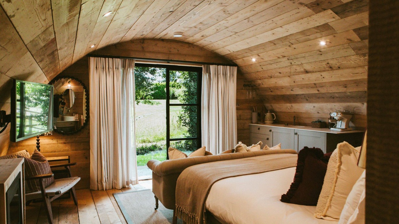 Photo of Others in Mortimer West End