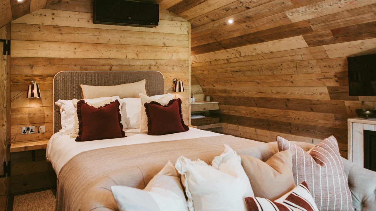 Photo of Others in Mortimer West End