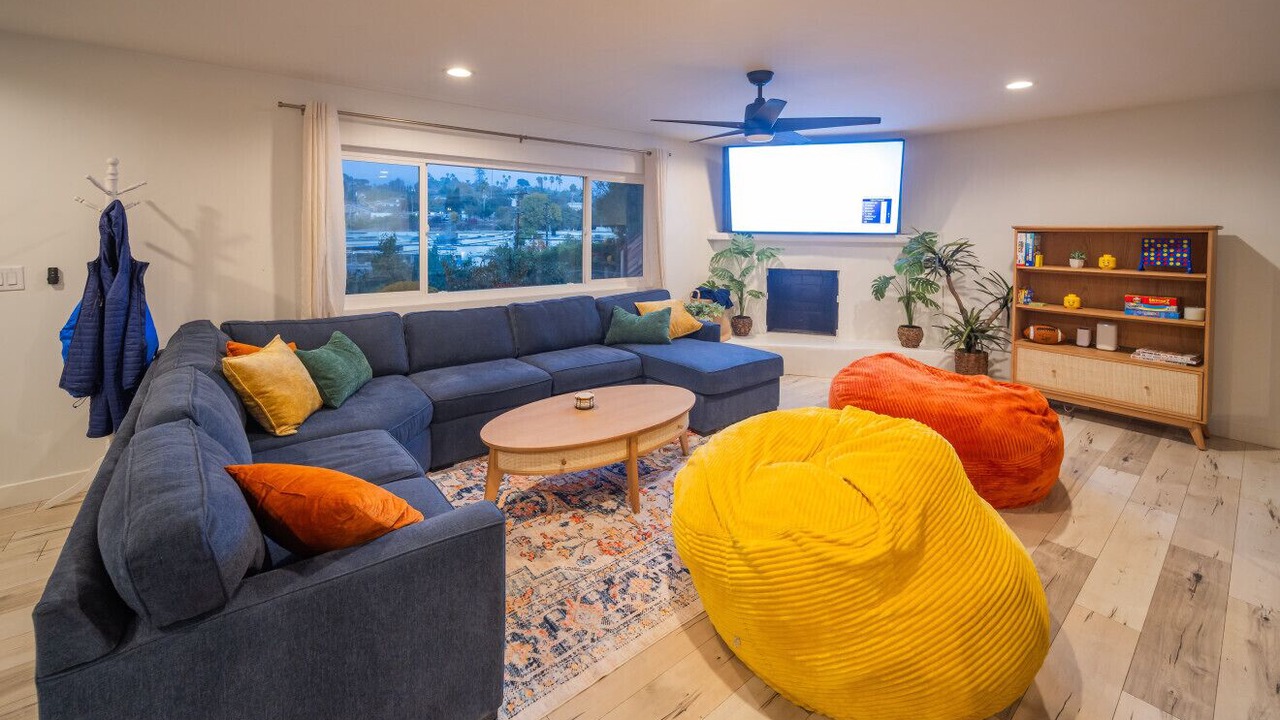Photo of Livingroom in Vista