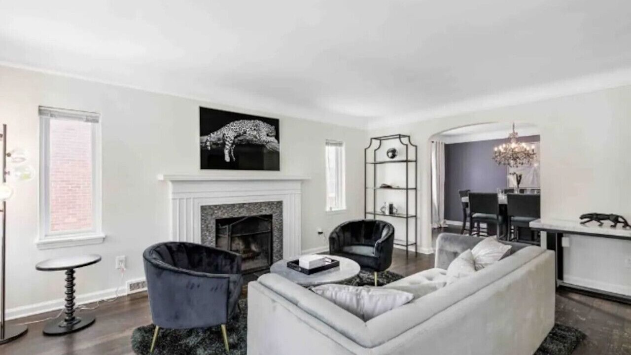 Photo of Livingroom in Grosse Pointe