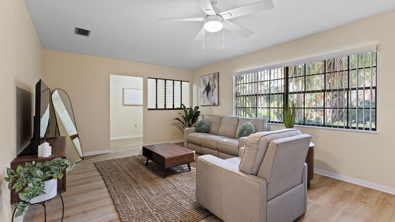 Photo of Livingroom in Gainesville