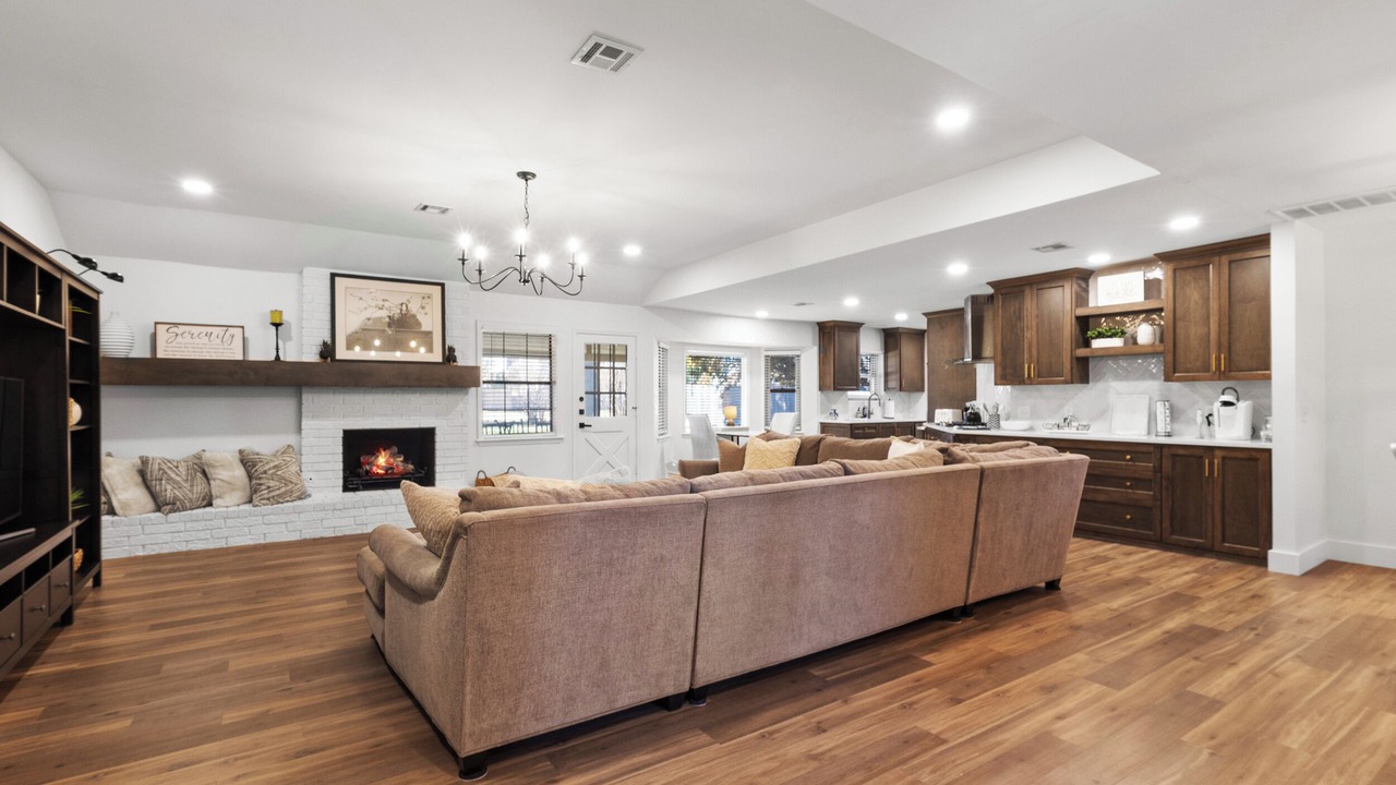 Photo of Livingroom in South Tulsa