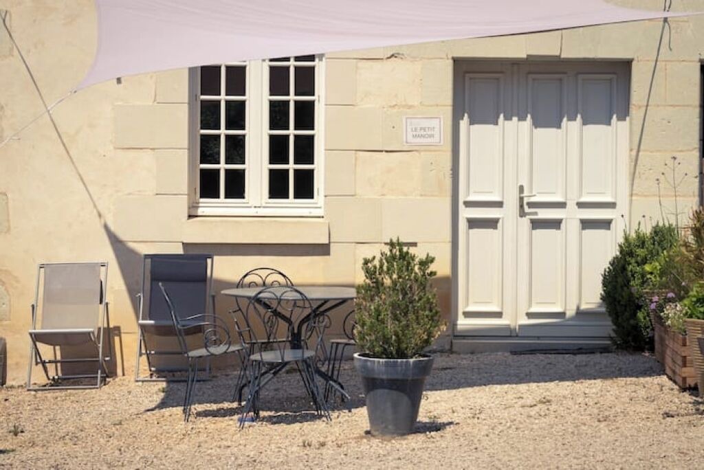 Photo of Outdoor in Saires