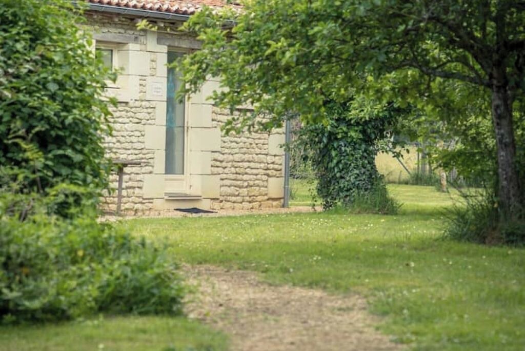 Photo of Outdoor in Saires