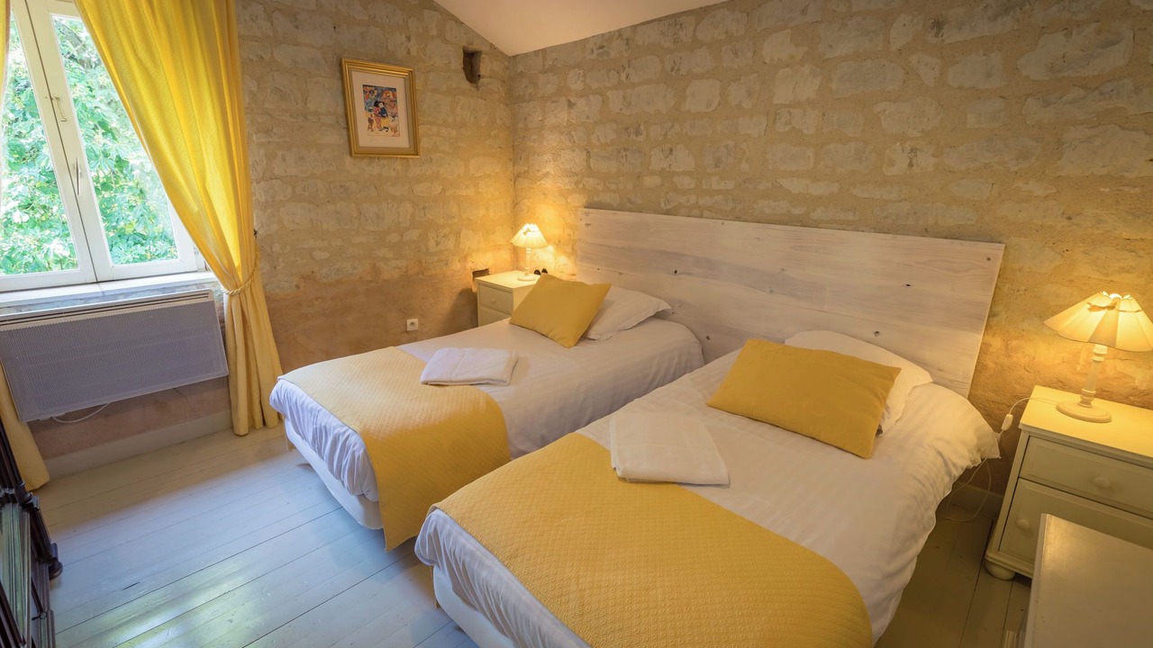 Photo of Bedroom in Saires