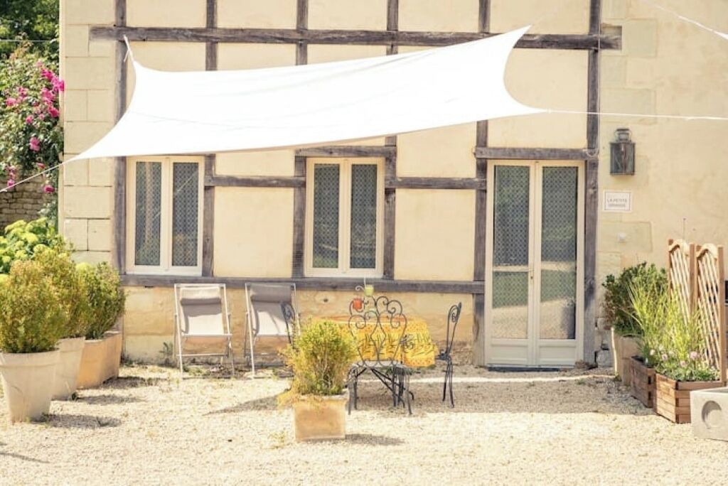 Photo of Outdoor in Saires