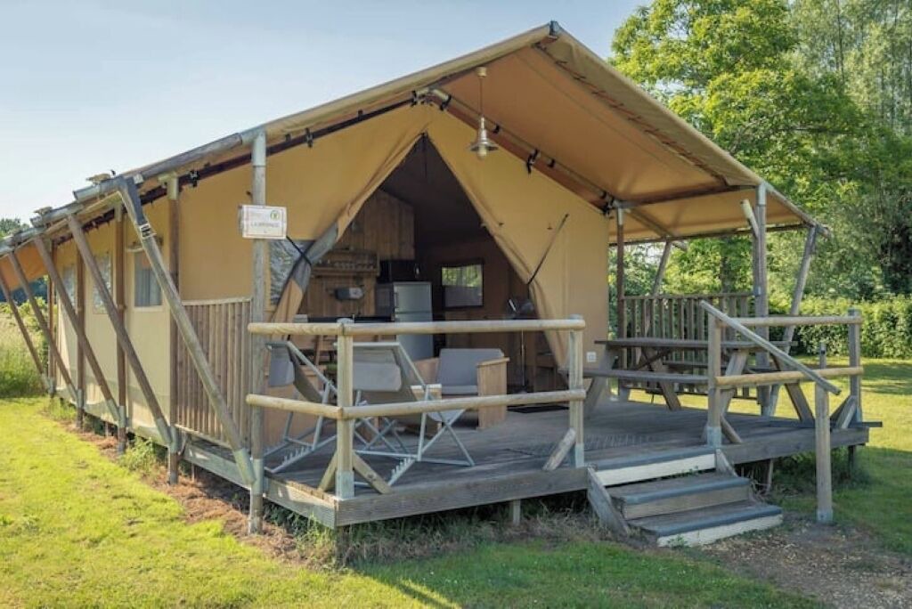 Photo of Outdoor in Saires