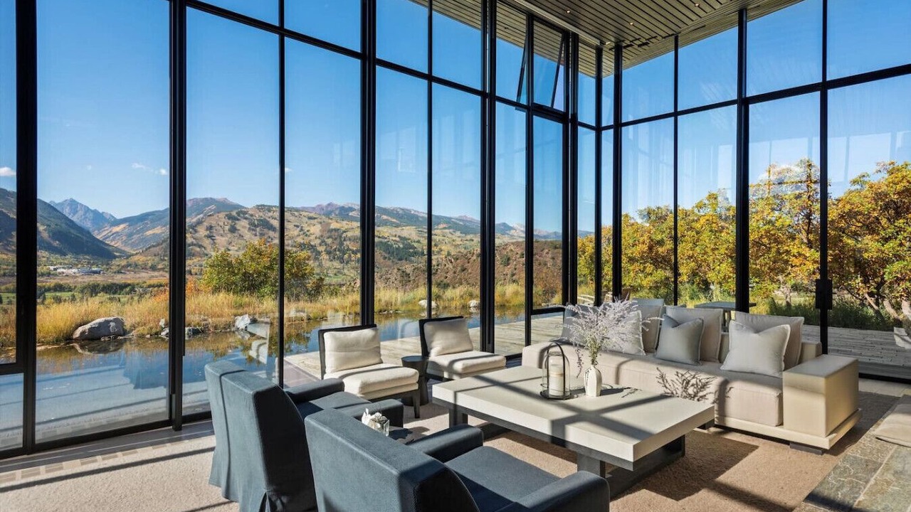 Photo of Bedroom in Red Mountain