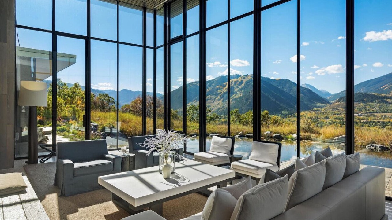 Photo of Bedroom in Red Mountain