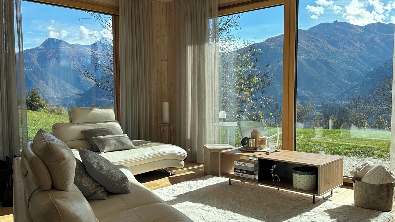 Photo of Livingroom in Lens