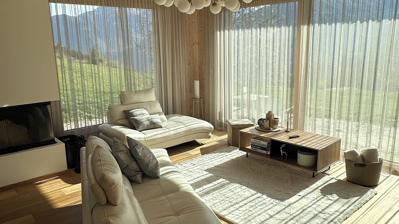 Photo of Livingroom in Lens