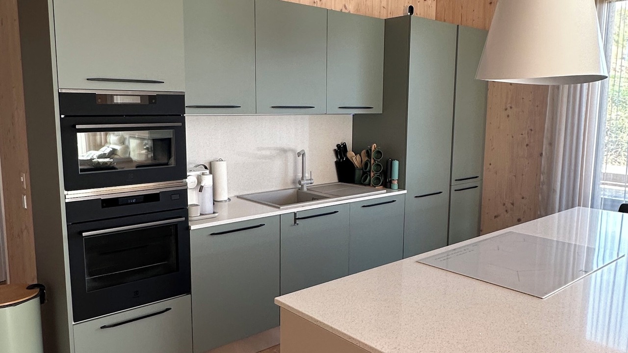 Photo of Kitchen in Lens