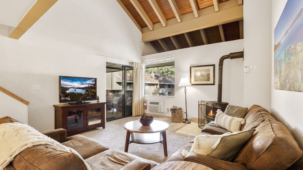 Photo of Livingroom in South Lake Tahoe