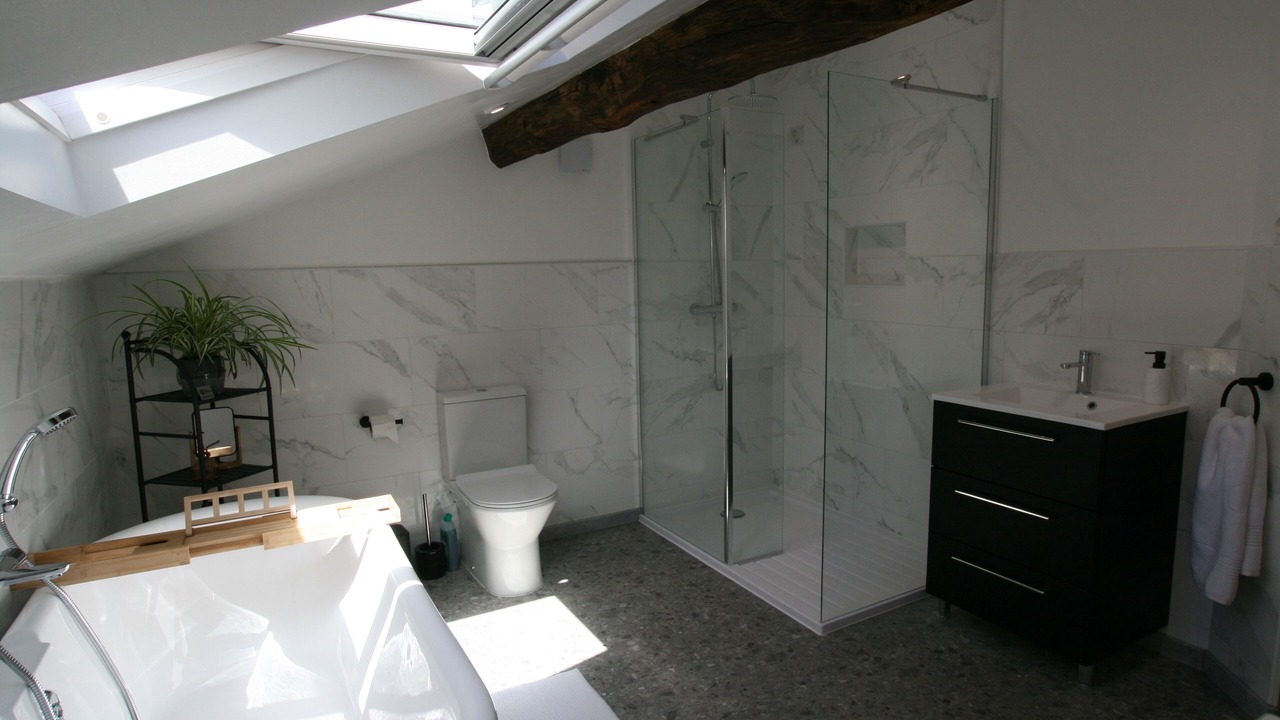 Photo of Bathroom in Marval