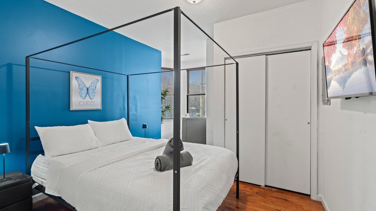 Photo of Bedroom in Fairmount