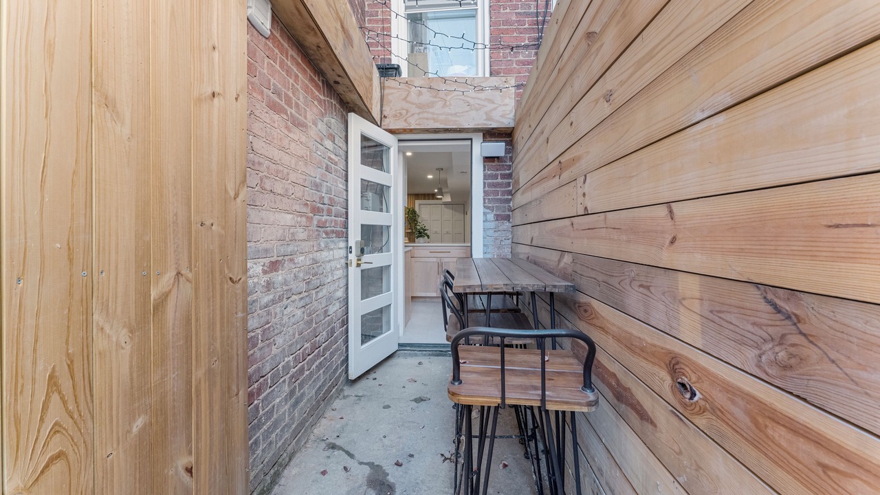 Photo of Outdoor in H Street Corridor