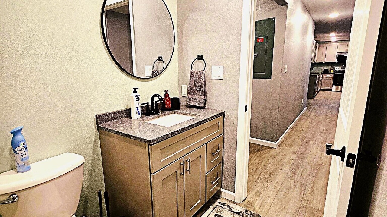 Photo of Bathroom in Scottsbluff