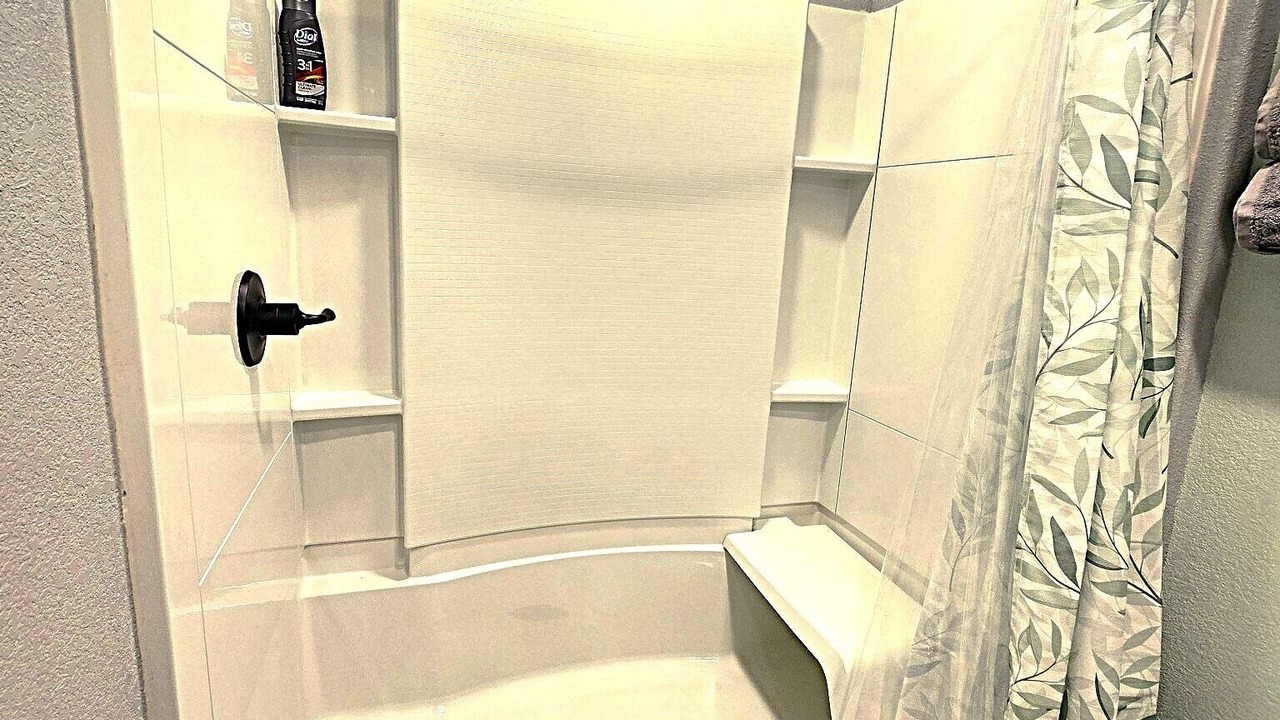 Photo of Bathroom in Scottsbluff