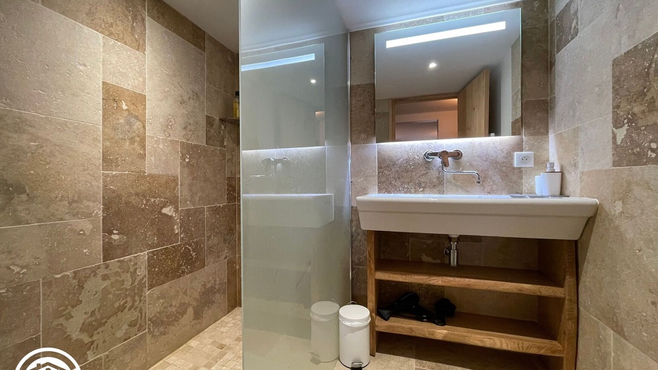 Photo of Bathroom in Barbatre