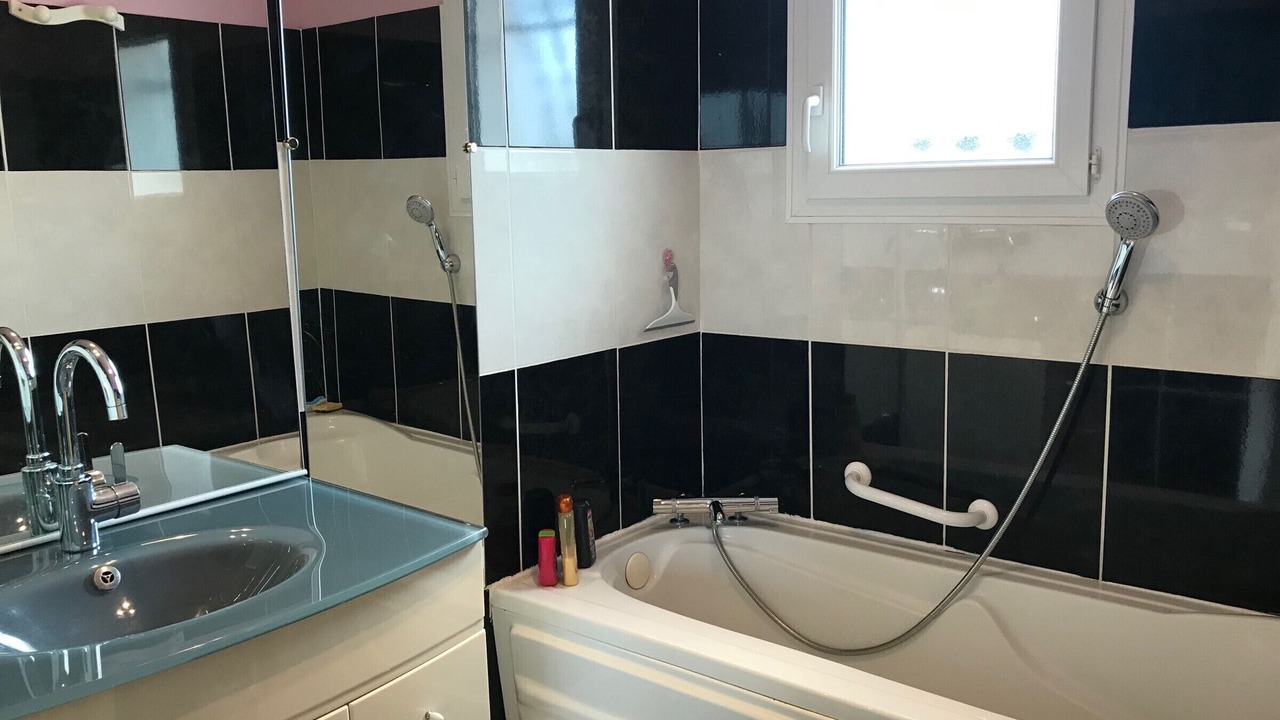 Photo of Bathroom in Elne