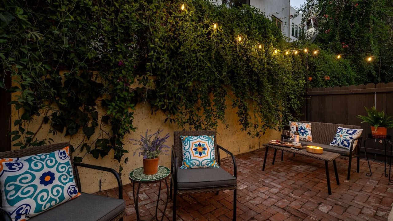 Photo of Outdoor in Silver Lake