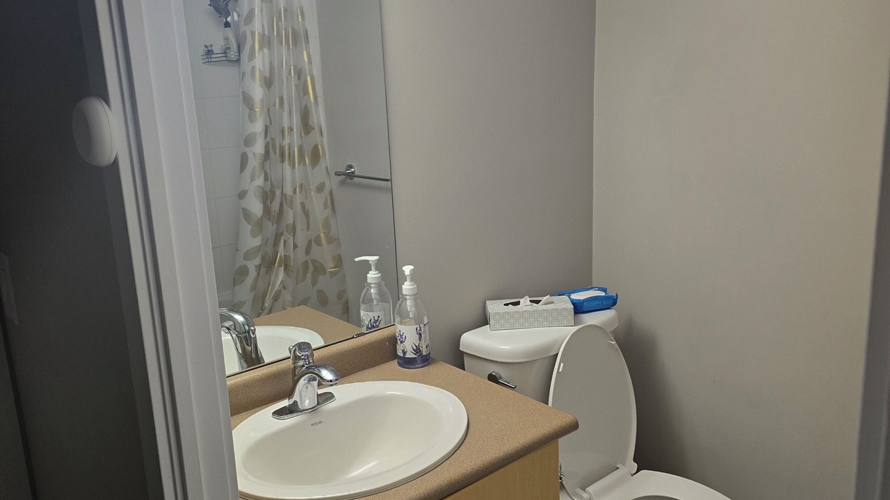 Photo of Bathroom in Six Points