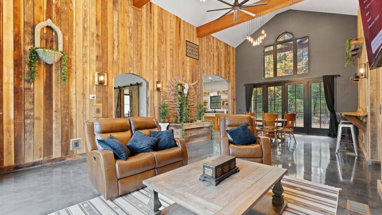 Photo of Livingroom in Dickson County