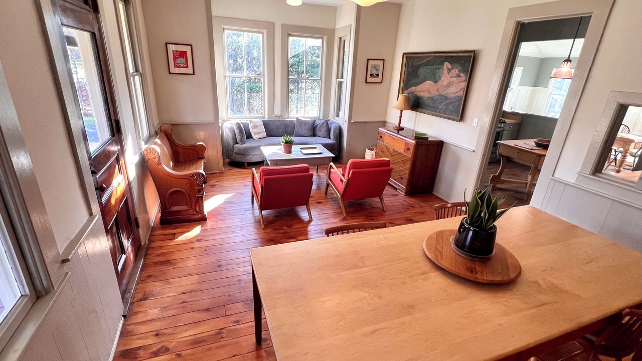 Photo of Livingroom in Canandaigua