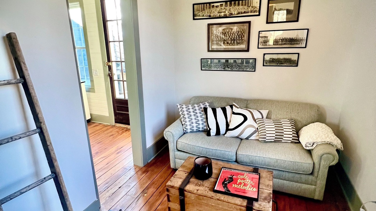 Photo of Livingroom in Canandaigua