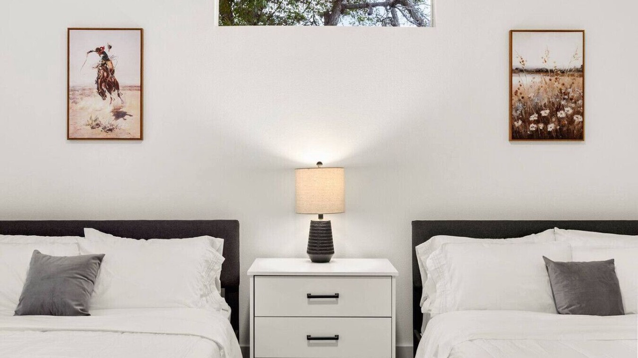 Photo of Bedroom in Midtown