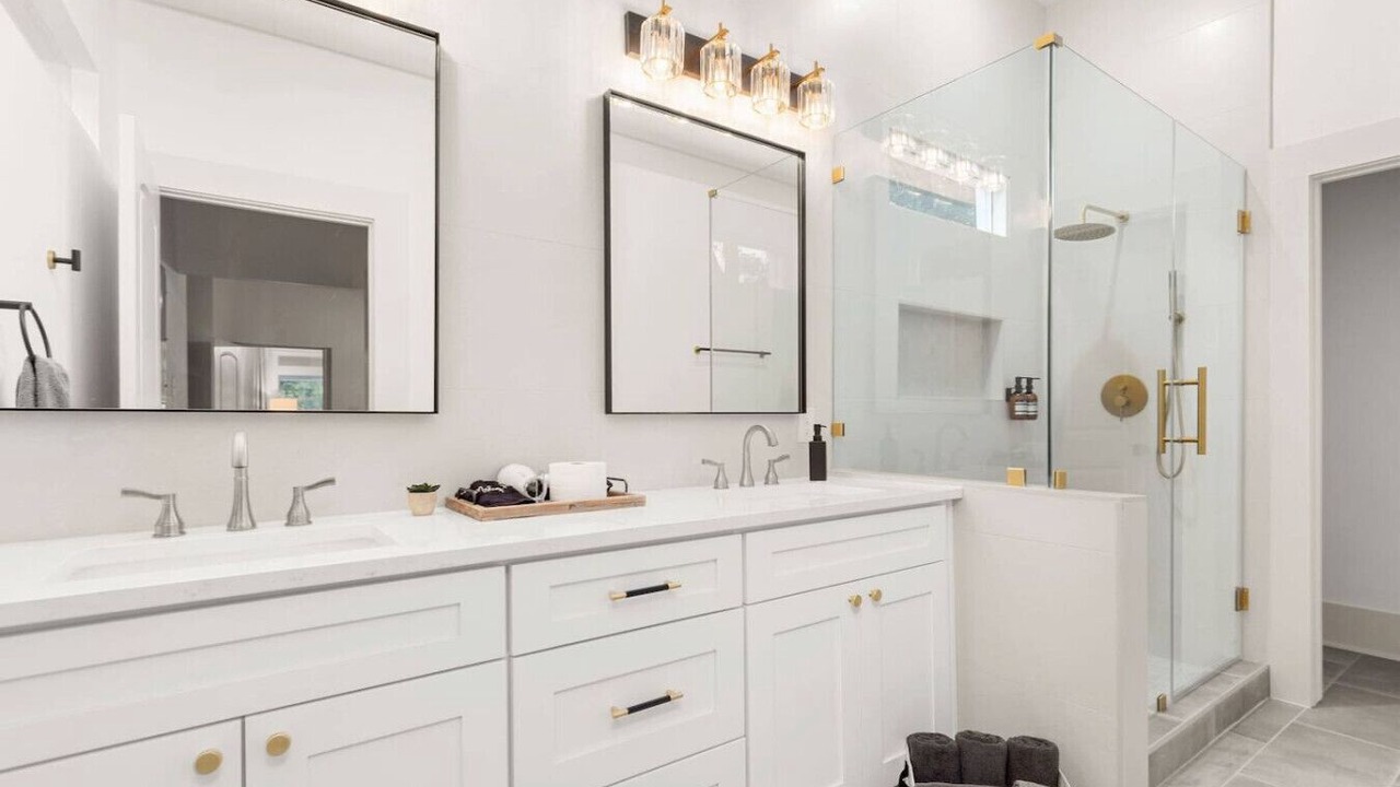 Photo of Bathroom in Midtown