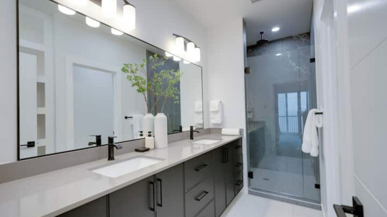 Photo of Bathroom in Fairmount Park