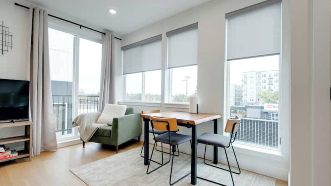 Photo of Livingroom in Fairmount Park