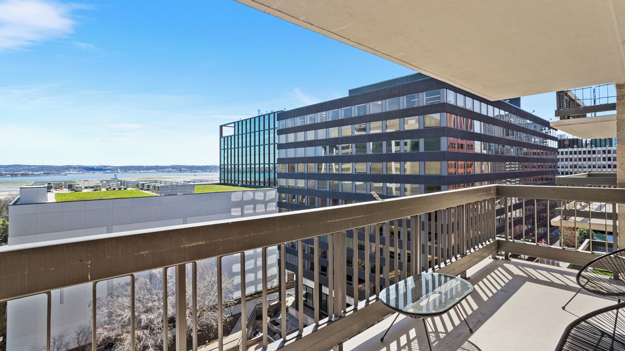 Photo of Patio Balcony in Crystal City