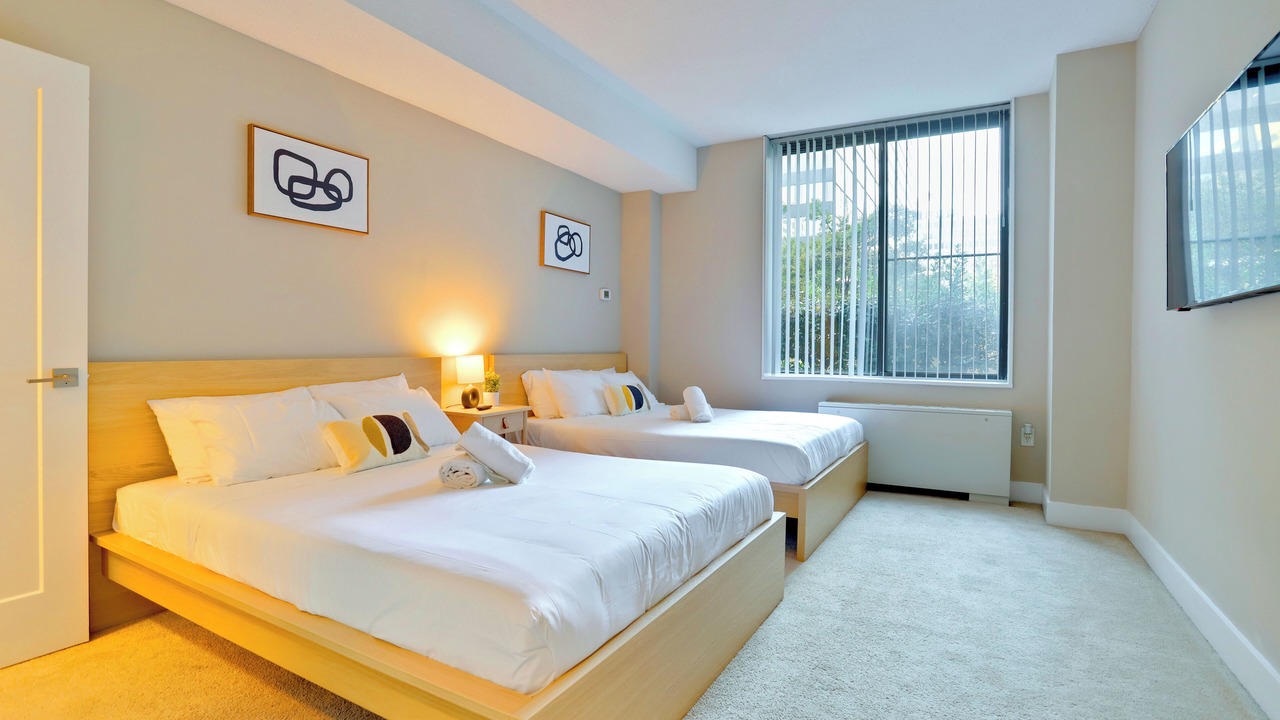 Photo of Bedroom in Crystal City