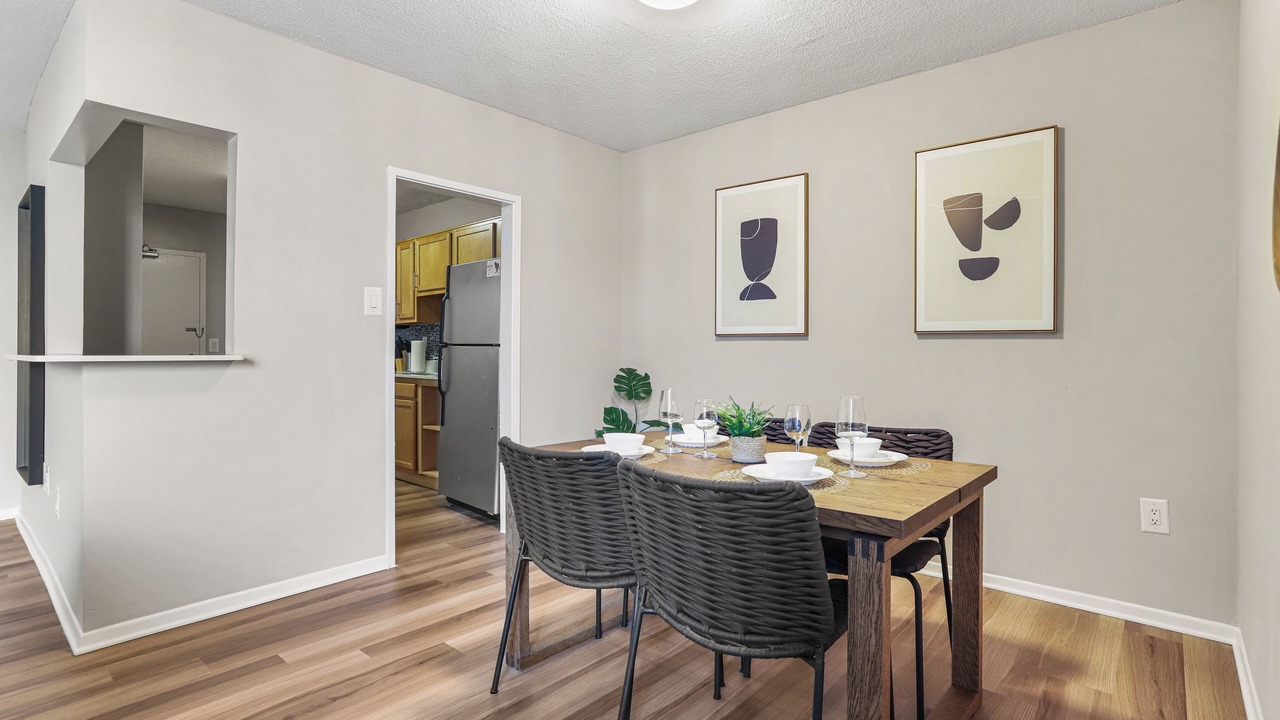 Photo of Livingroom in Crystal City