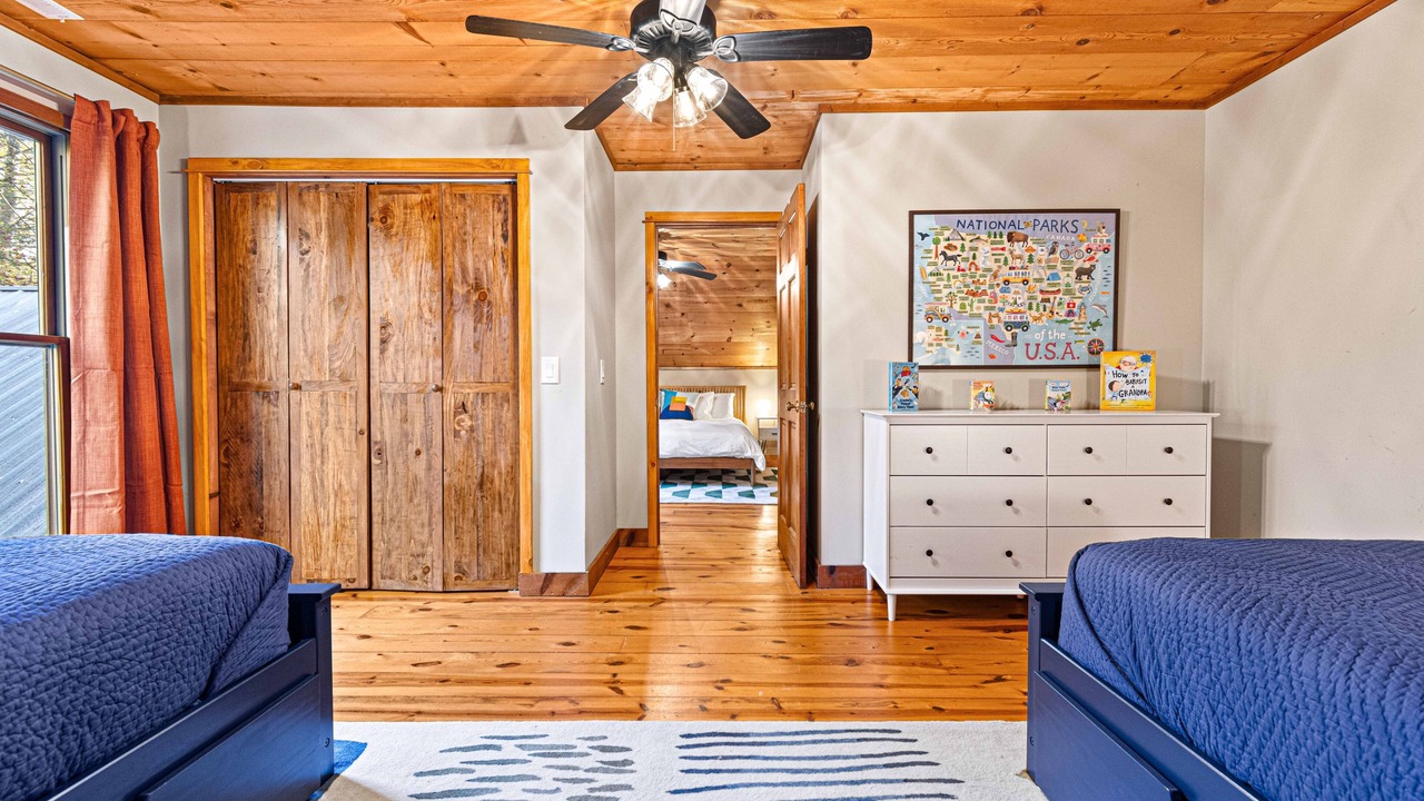 Photo of Bedroom in Clarkesville