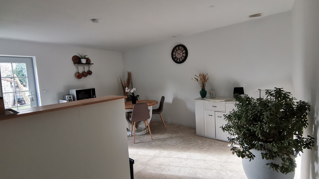 Photo of Others in Coulgens