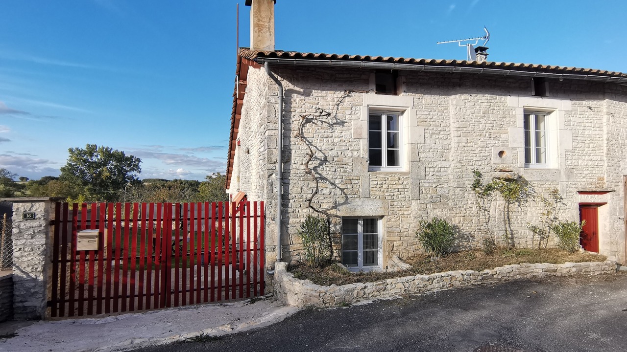 Photo of Outdoor in Coulgens