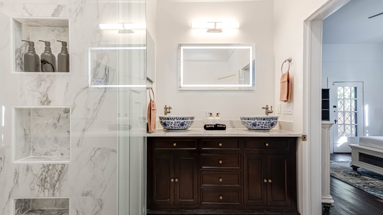 Photo of Bathroom in Government Hill