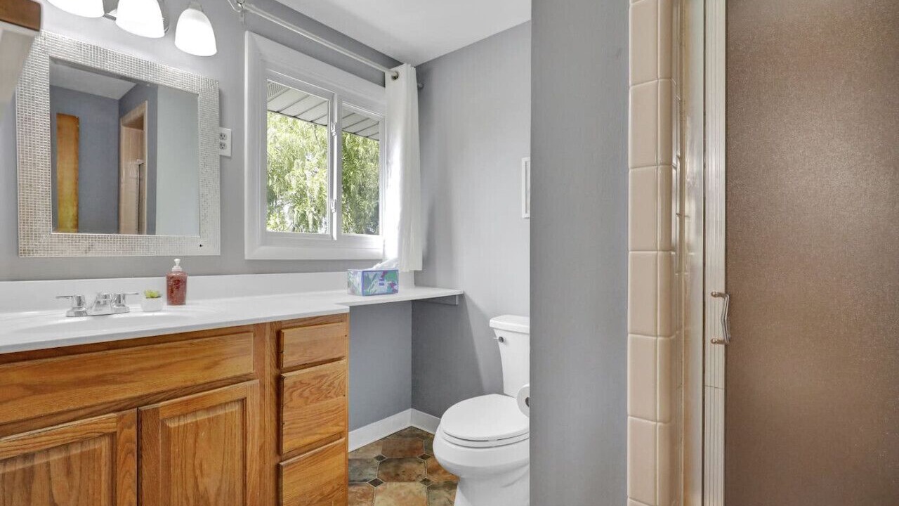 Photo of Bathroom in Lansing