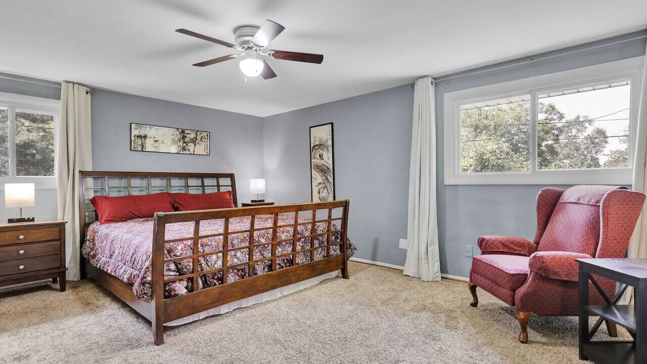 Photo of Bedroom in Lansing