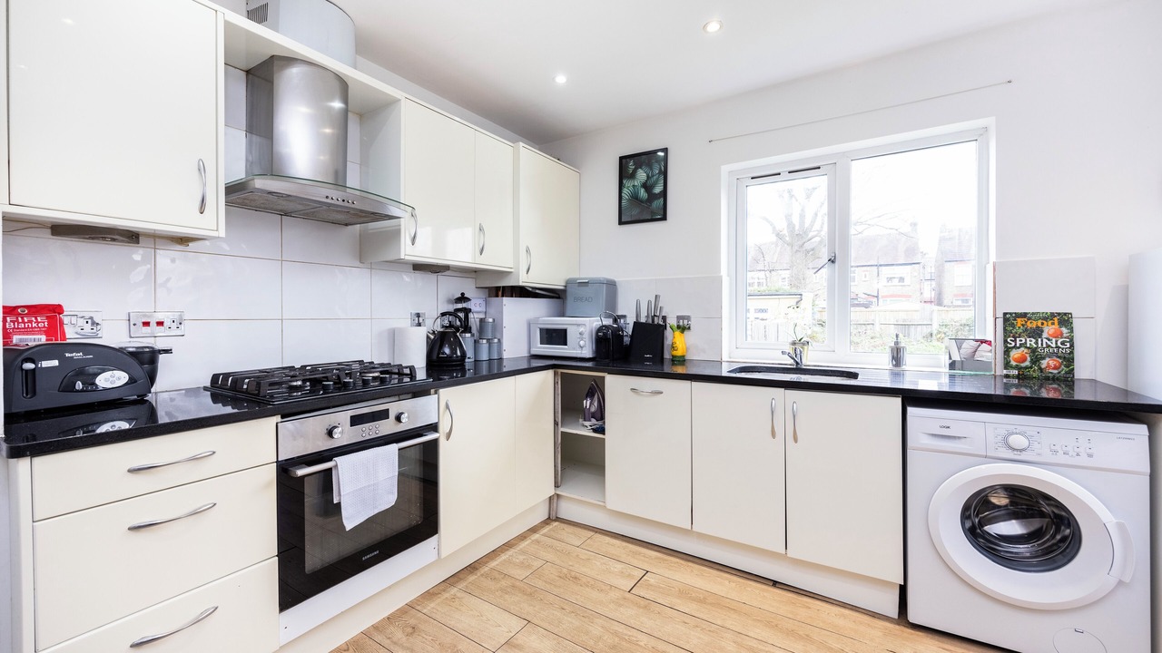 Photo of Kitchen in Bensham Manor