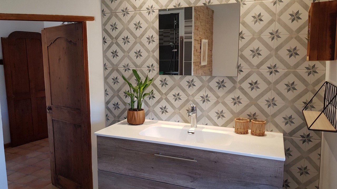 Photo of Bathroom in Sainte-Croix-a-Lauze