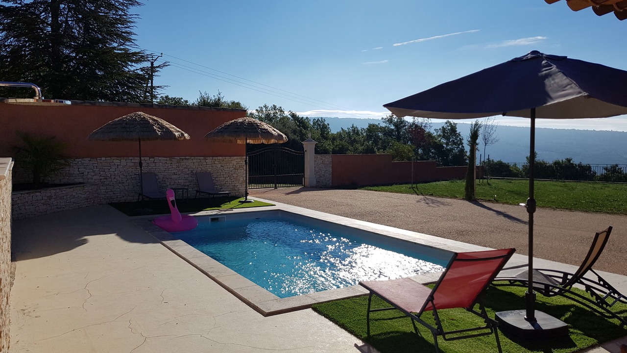 Photo of Outdoor in Sainte-Croix-a-Lauze