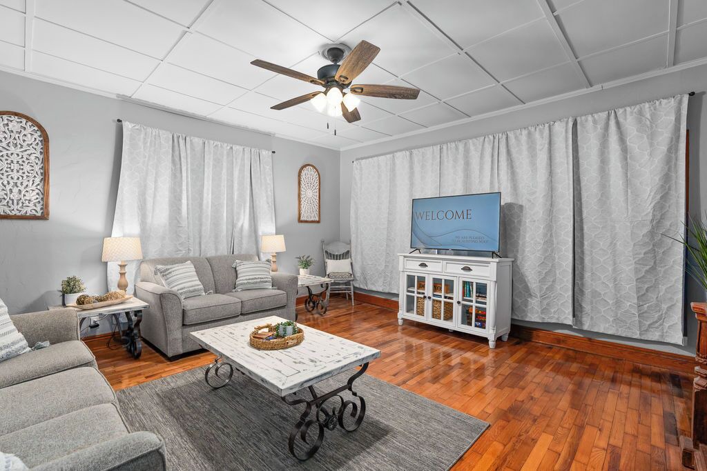 Photo of Livingroom in Paris