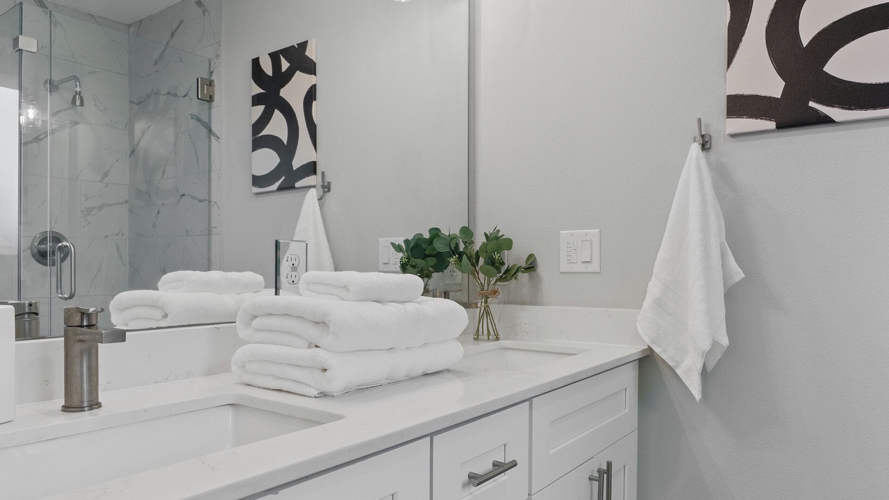 Photo of Bathroom in University Hills and Windsor Park