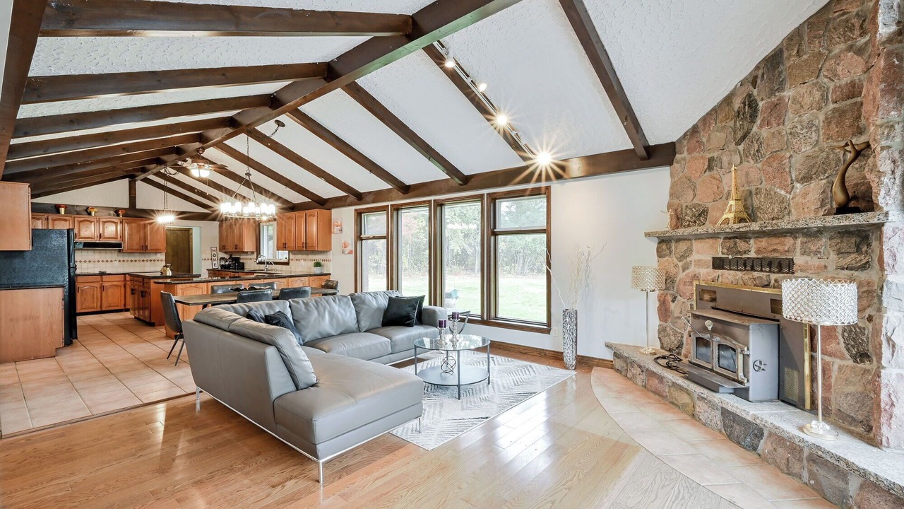 Photo of Livingroom in King