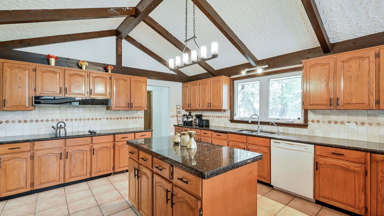 Photo of Kitchen in King